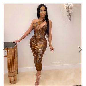 NEW Bronze midi dress with cut out